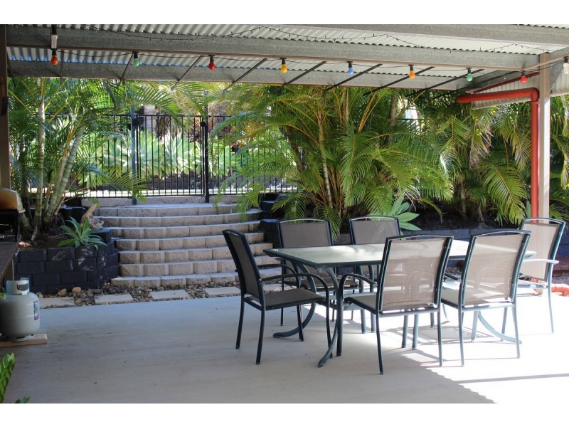 11 Botha Street, Blacks Beach QLD 4740