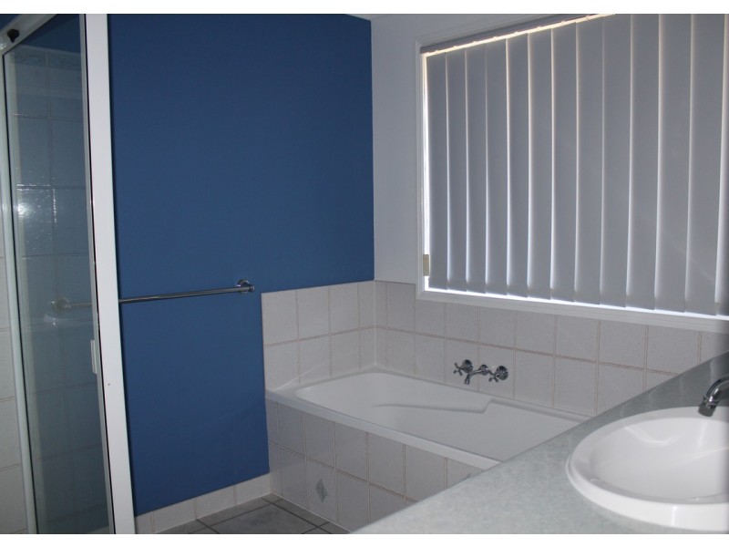 11 Botha Street, Blacks Beach QLD 4740