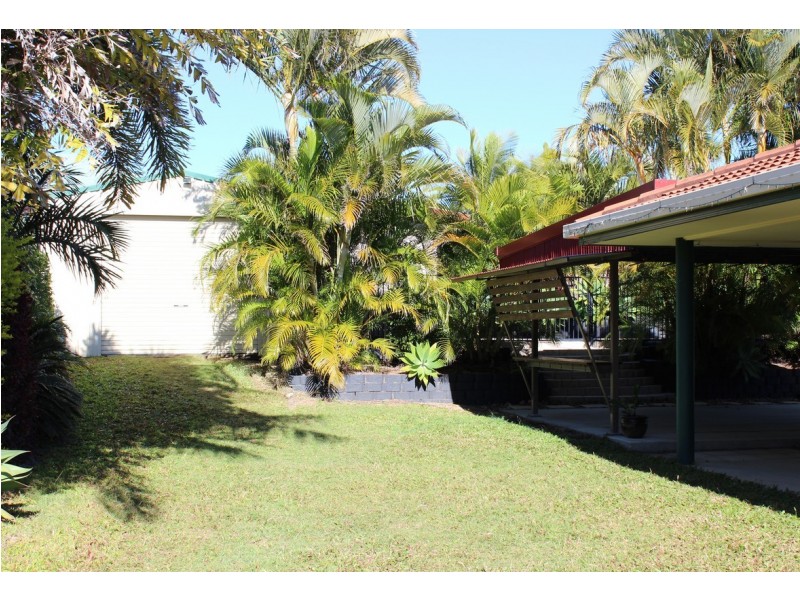 11 Botha Street, Blacks Beach QLD 4740