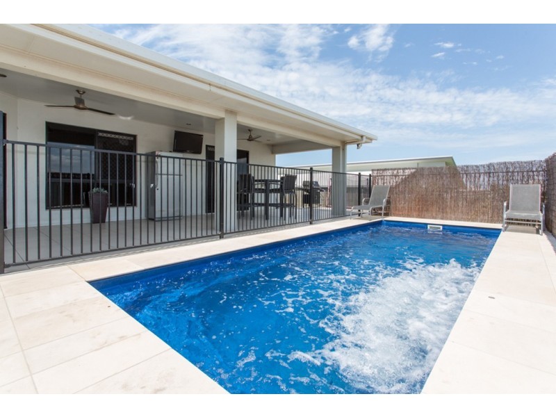 22 Hinze Circuit, Rural View QLD 4740