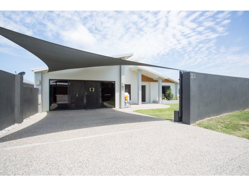 22 Hinze Circuit, Rural View QLD 4740