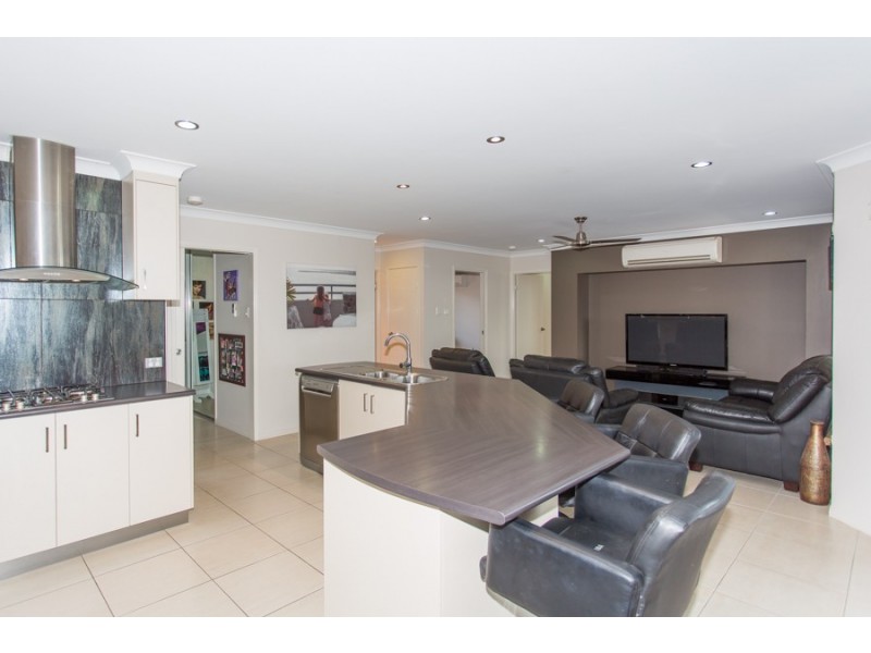 22 Hinze Circuit, Rural View QLD 4740