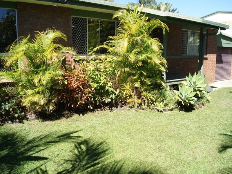 5 Bower St, Slade Point QLD 4740