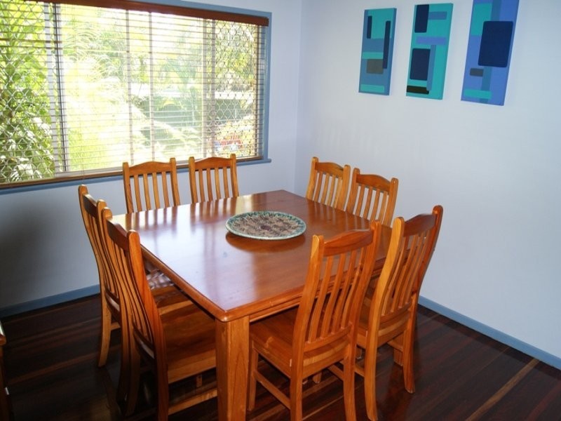 5 Bower St, Slade Point QLD 4740
