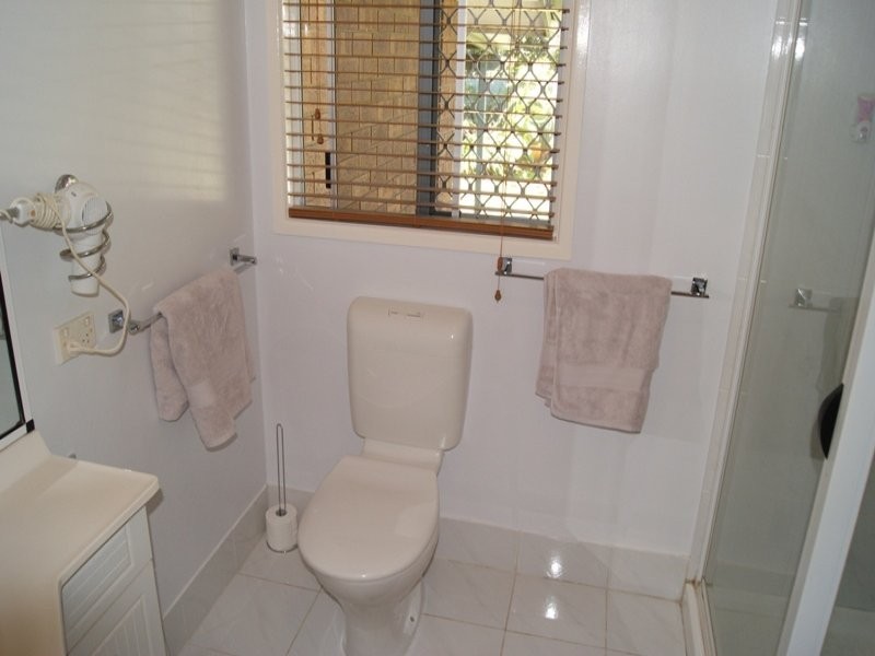 5 Bower St, Slade Point QLD 4740