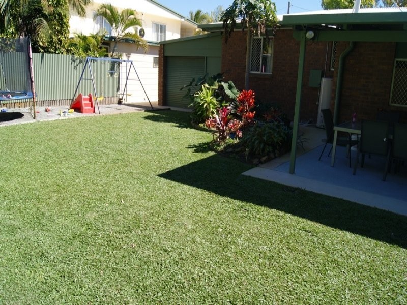 5 Bower St, Slade Point QLD 4740