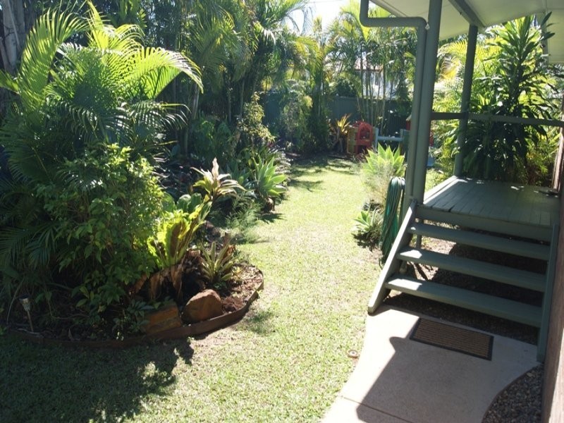 5 Bower St, Slade Point QLD 4740