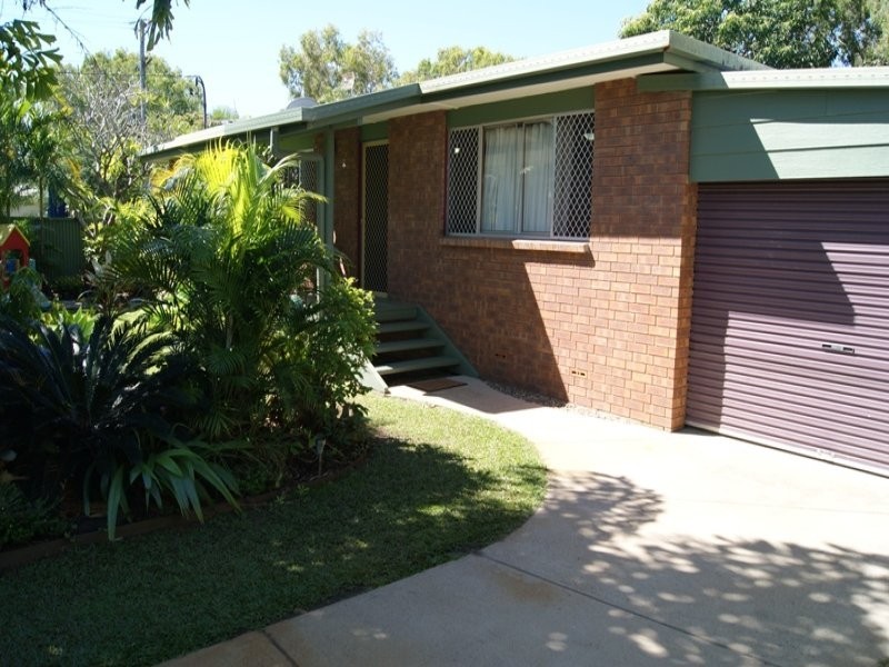 5 Bower St, Slade Point QLD 4740