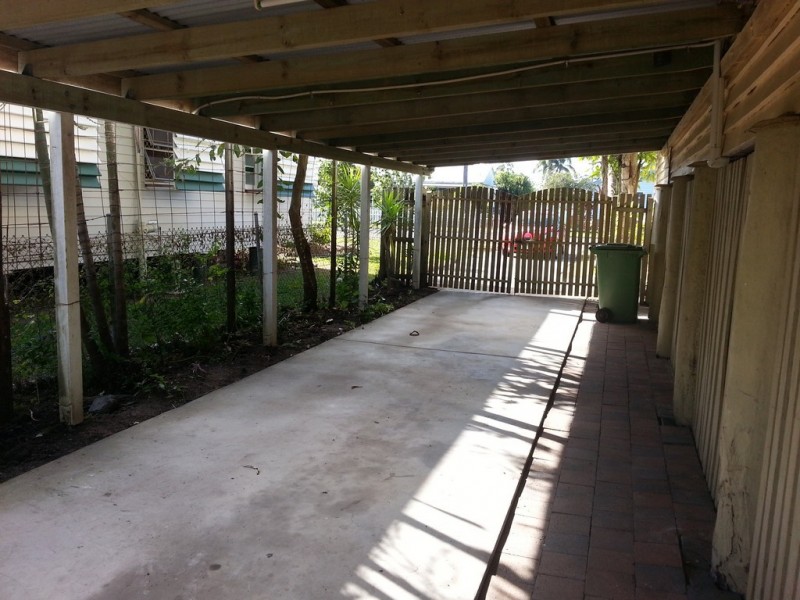 9 Tait Street, West Mackay QLD 4740
