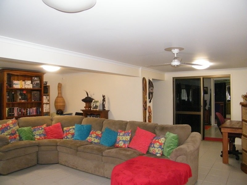 2 Hastings Street, Ooralea QLD 4740