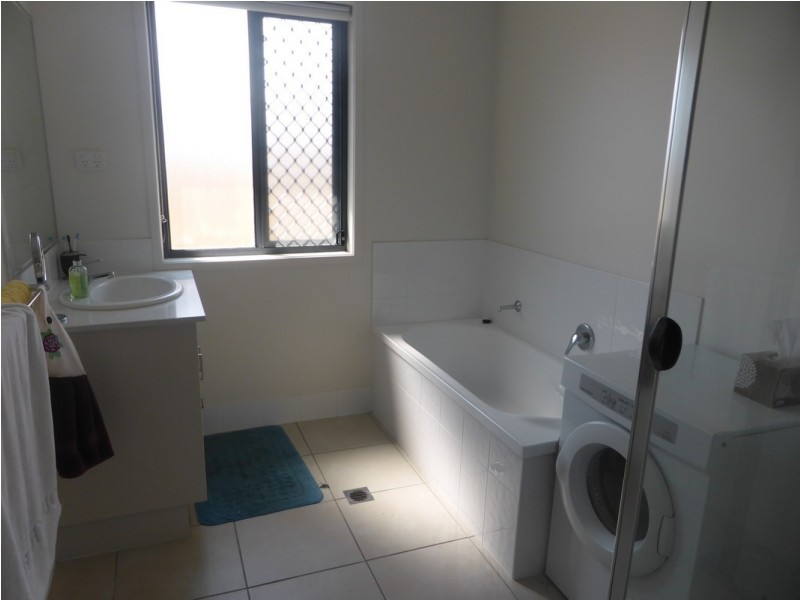 15 Kingslea Court, Ooralea QLD 4740