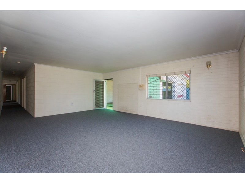 40 Lagoon Street, West Mackay QLD 4740