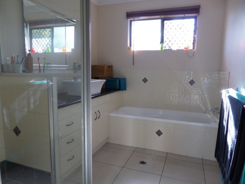 7 Kinghorn Street, Eimeo QLD 4740