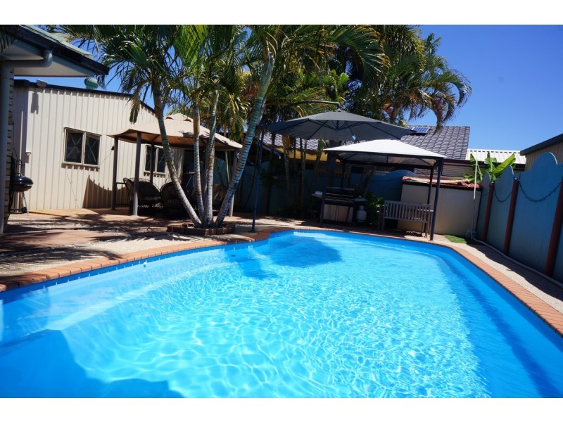 9 Caledonian Drive, Beaconsfield QLD 4740