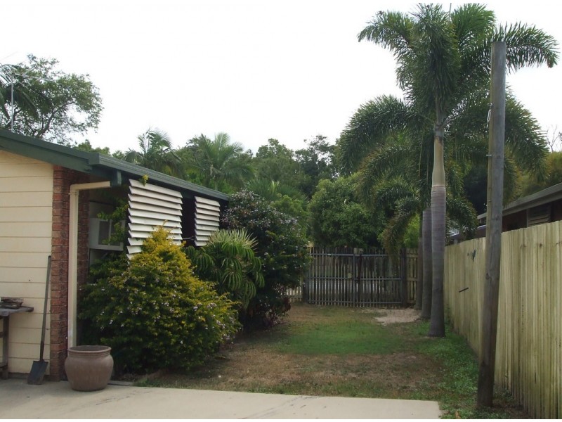 17 Barnfield Drive, Andergrove QLD 4740