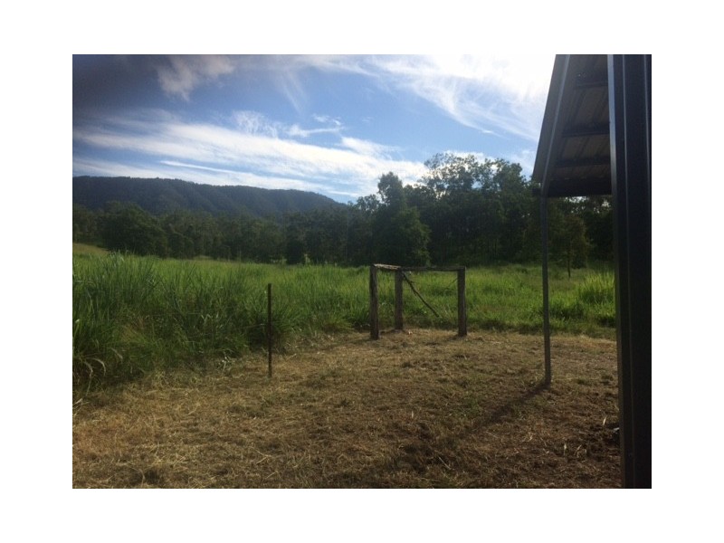 51 De Bonis Road, Netherdale QLD 4756