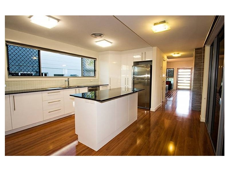 11 Pacific Drive, Blacks Beach QLD 4740