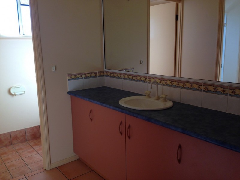 4 Dudley Place, Slade Point QLD 4740