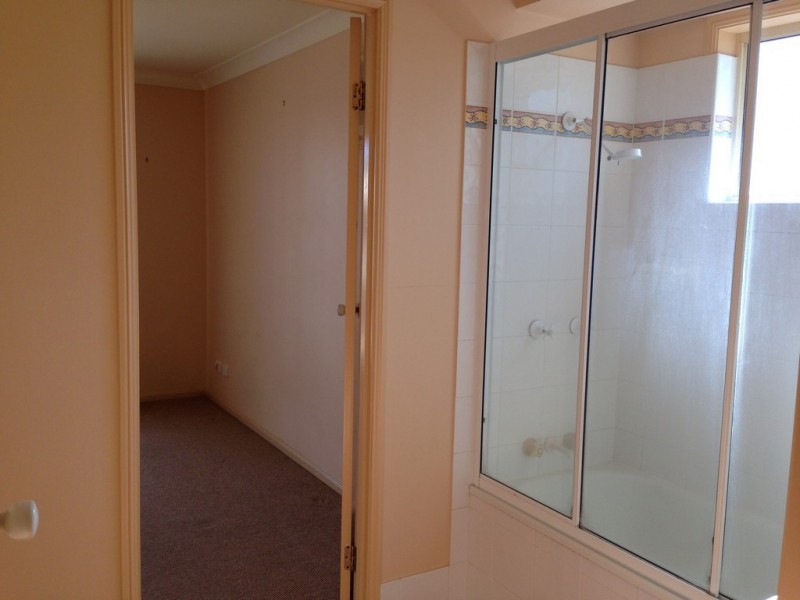 4 Dudley Place, Slade Point QLD 4740