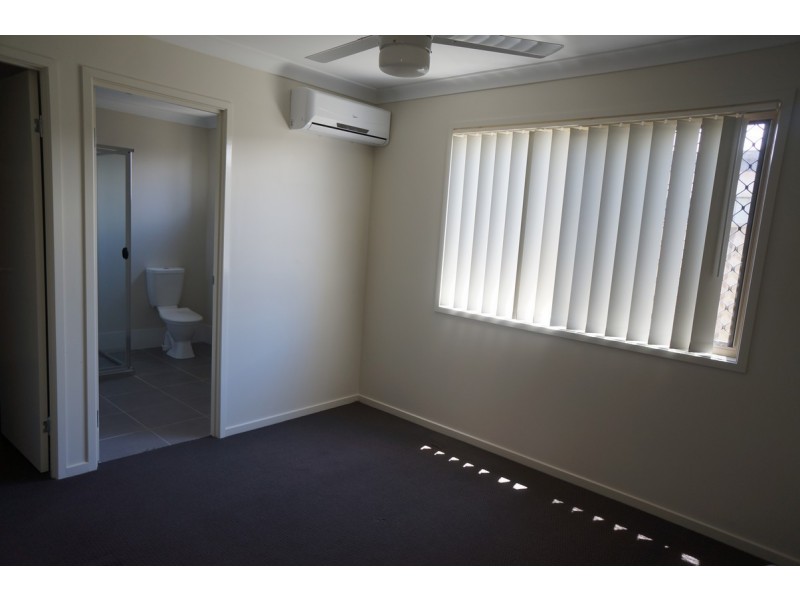 35 Scarborough Circuit, Blacks Beach QLD 4740