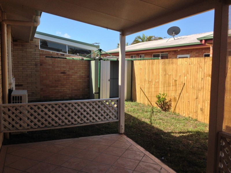 2/67 Oak Street, Andergrove QLD 4740