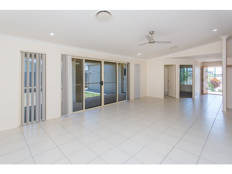 40 Miami Terrace, Blacks Beach QLD 4740