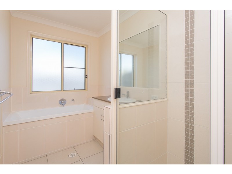 40 Miami Terrace, Blacks Beach QLD 4740