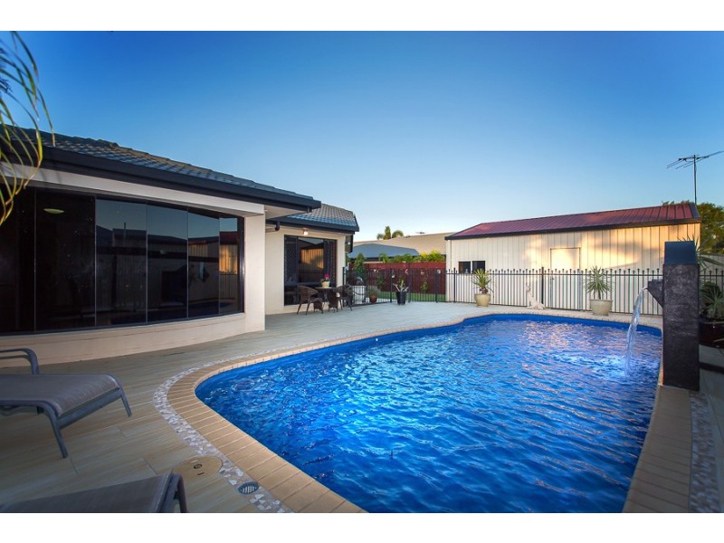 17 Romaine Court, Glenella QLD 4740