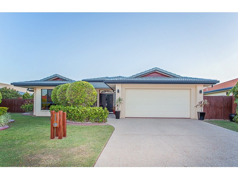 17 Romaine Court, Glenella QLD 4740