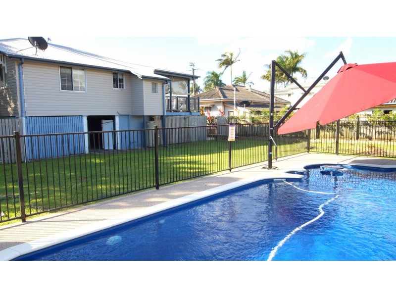 11 Sneyd Street, West Mackay QLD 4740