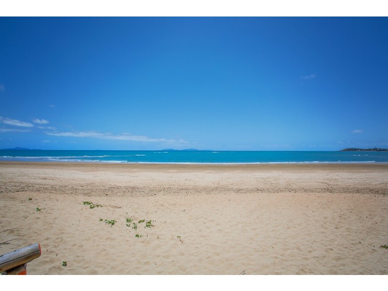 32 Coral Drive, Blacks Beach QLD 4740