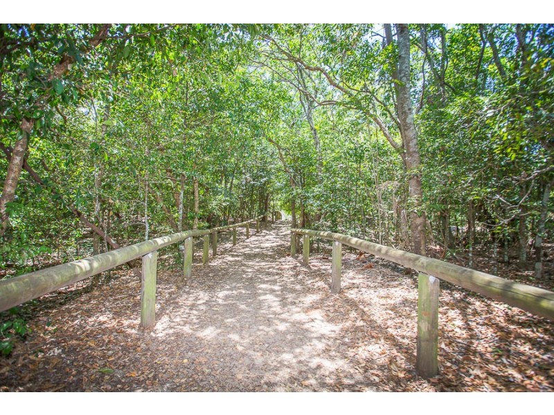 32 Coral Drive, Blacks Beach QLD 4740