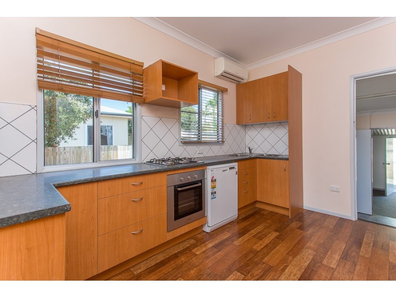 32 Scott Street, South Mackay QLD 4740