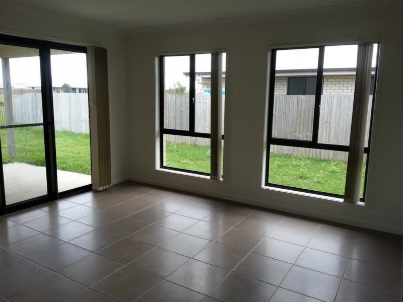 17 Elizabeth Street, Mirani QLD 4754