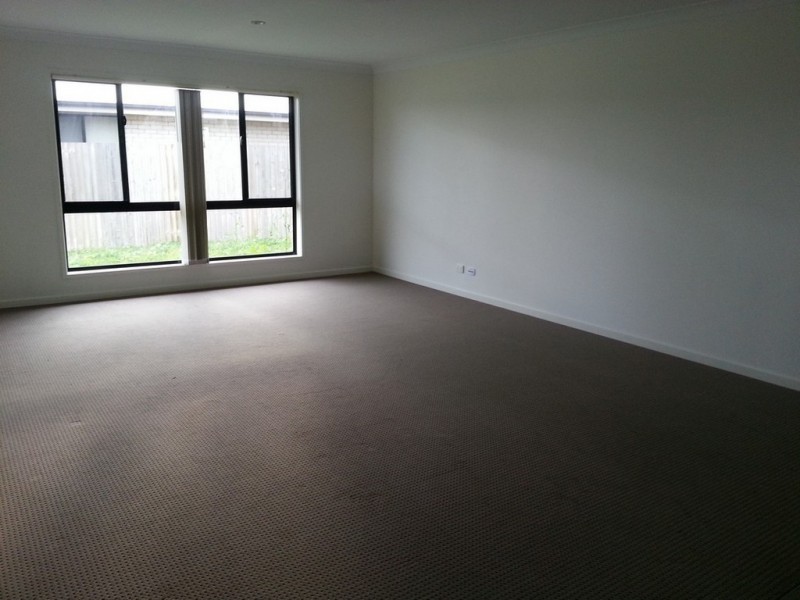 17 Elizabeth Street, Mirani QLD 4754