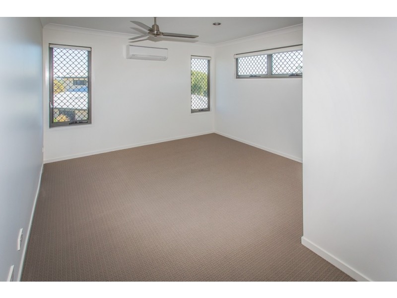 2/11 Sailway Drive, Eimeo QLD 4740