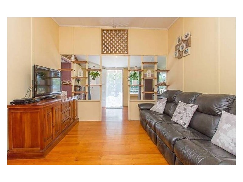 49 Bucasia Esplanade, Bucasia QLD 4750