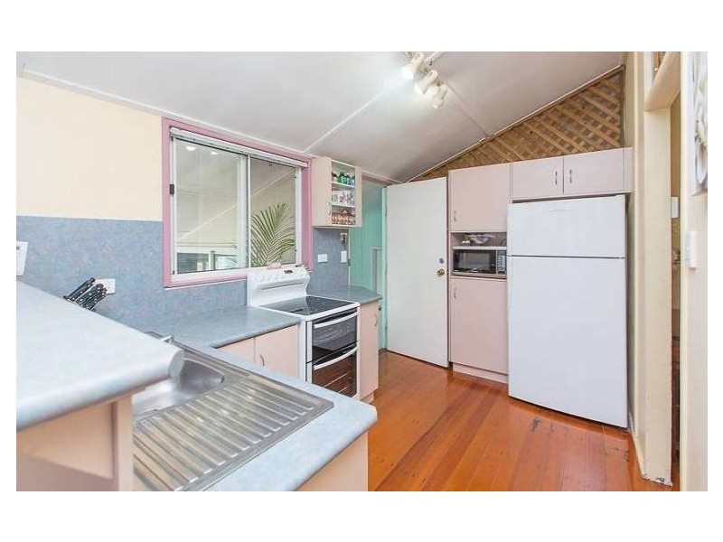 49 Bucasia Esplanade, Bucasia QLD 4750