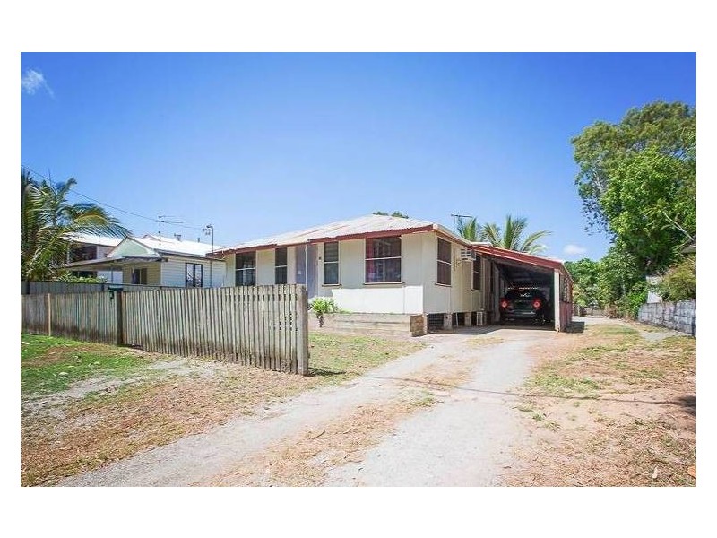 49 Bucasia Esplanade, Bucasia QLD 4750