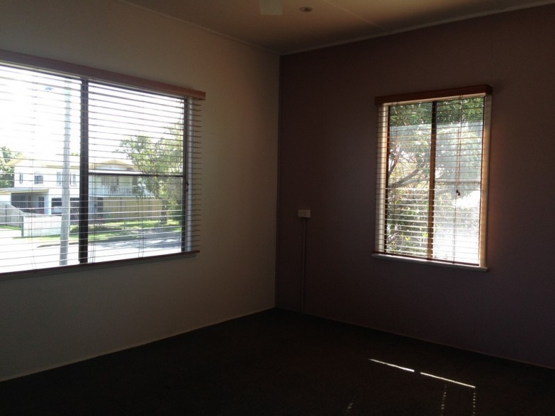 8 William Street, South Mackay QLD 4740