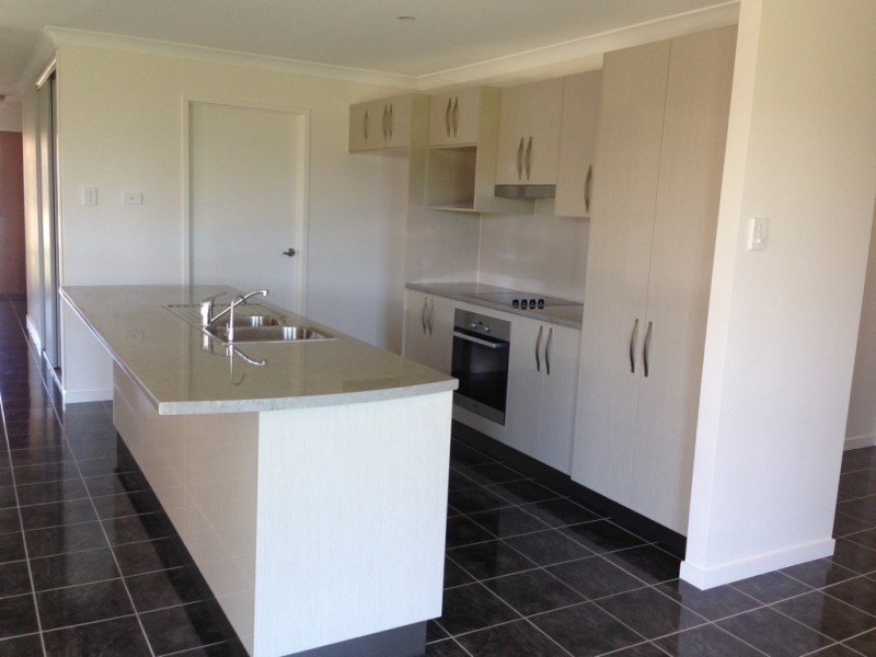 84 Busuttin Drive, Eimeo QLD 4740