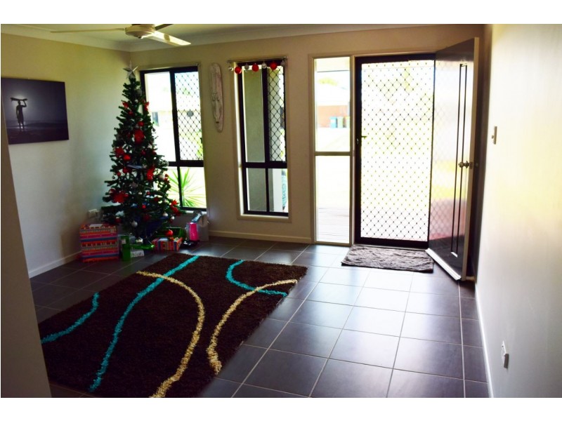 5 Burge Court, Glenella QLD 4740