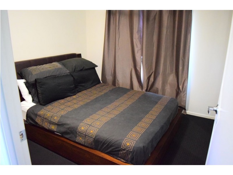 5 Burge Court, Glenella QLD 4740