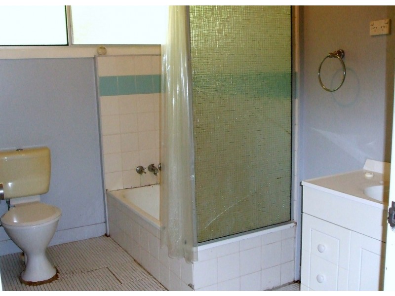 1 Owens Creek Road, Gargett QLD 4741