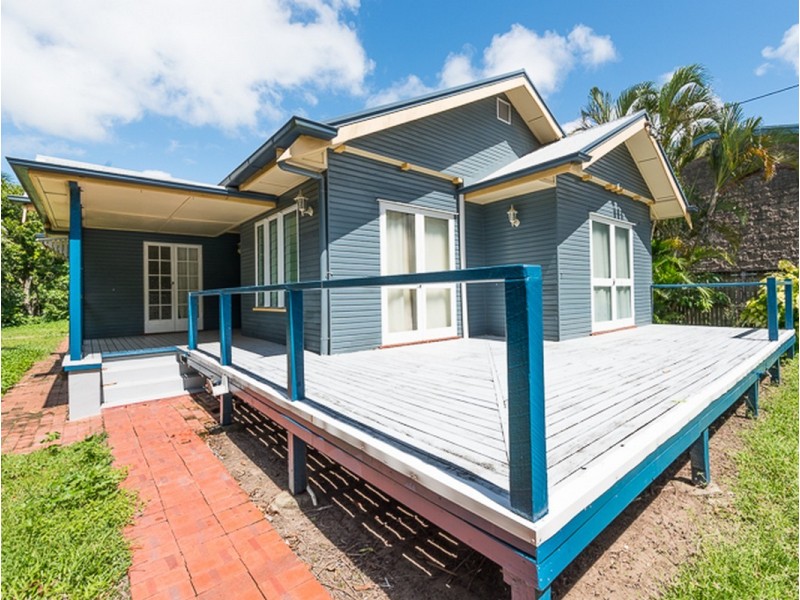 63 George Street, West Mackay QLD 4740
