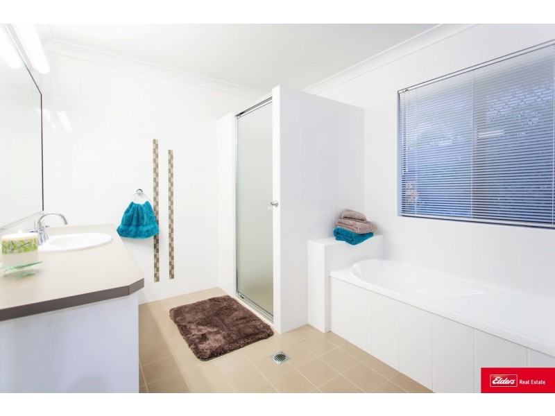 17 Sturt Crescent, Erakala QLD 4740