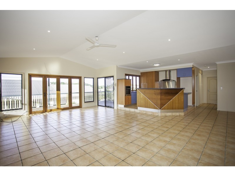 11 Cosford Close, Eimeo QLD 4740