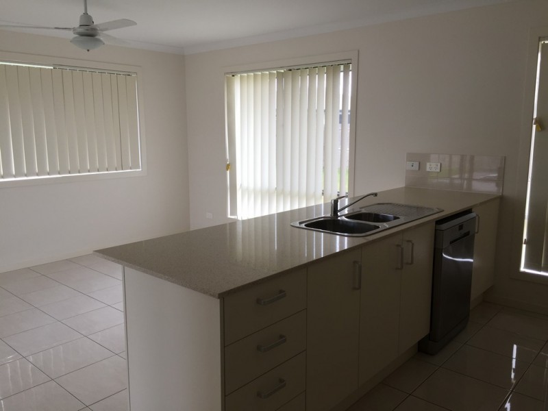 7 Bellavista Circuit, Beaconsfield QLD 4740