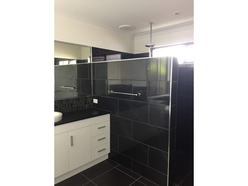 6a Knobel Street, North Mackay QLD 4740