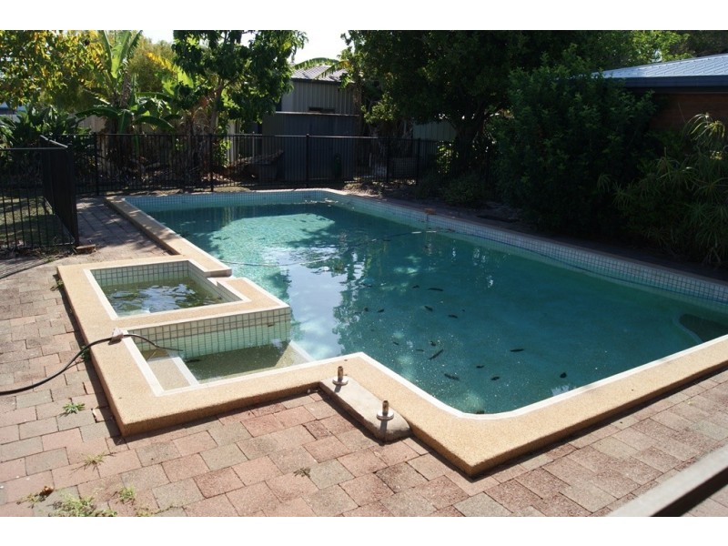 5 Thorning St, West Mackay QLD 4740